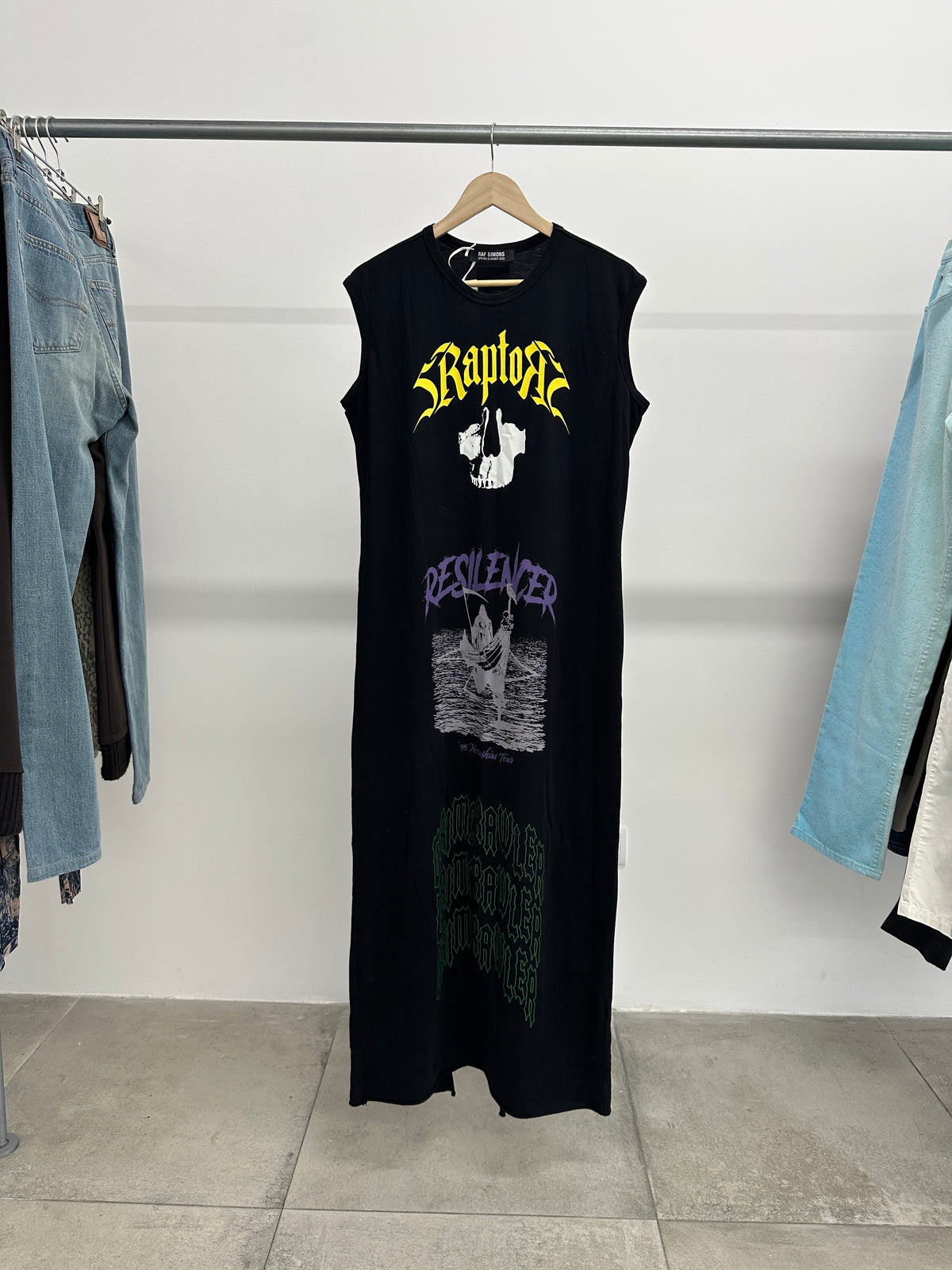 RAF SIMONS Spring / Summer 2022 sleeveless dress (L)