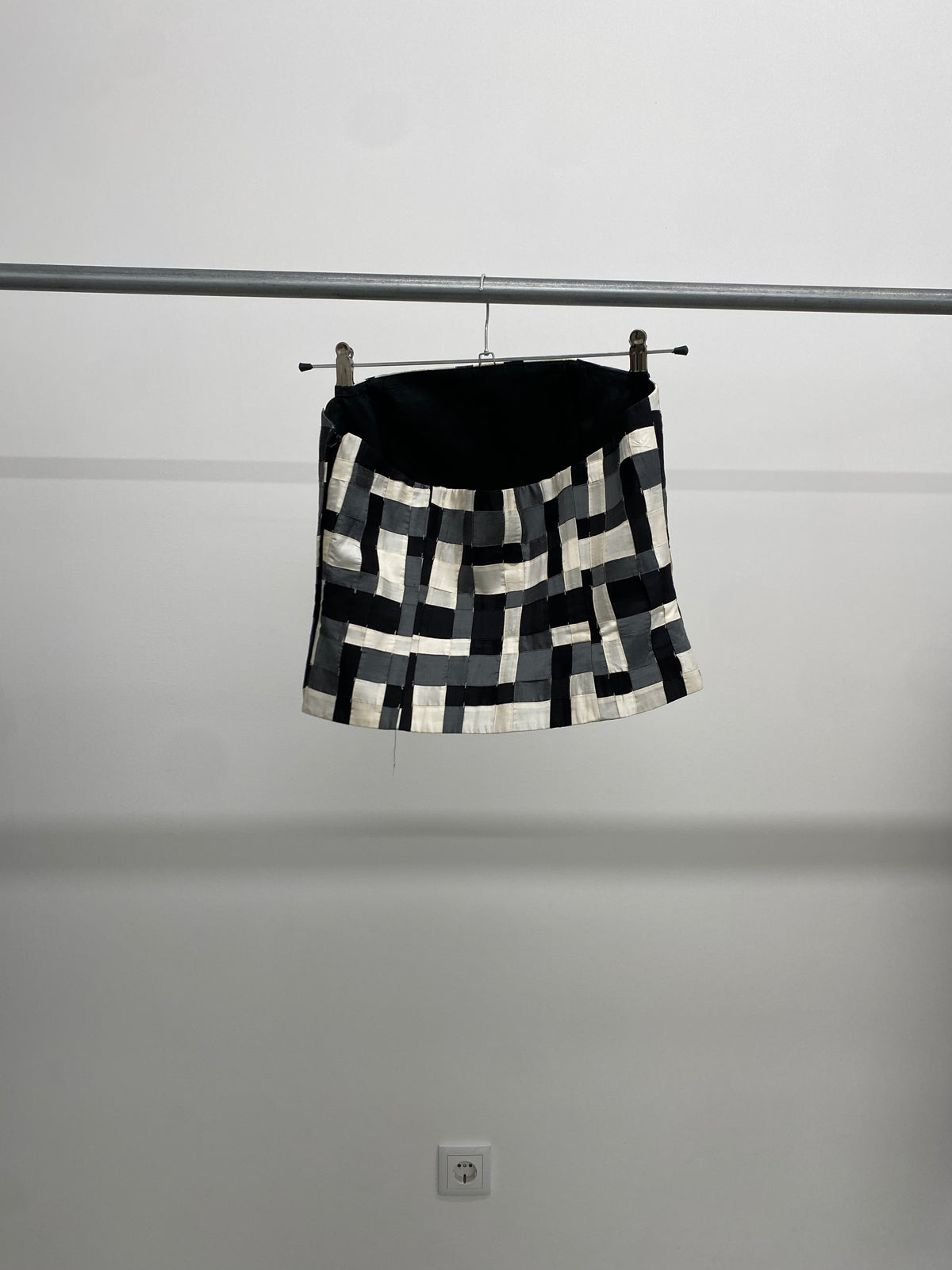 Paula Borges silk strapless top (L)