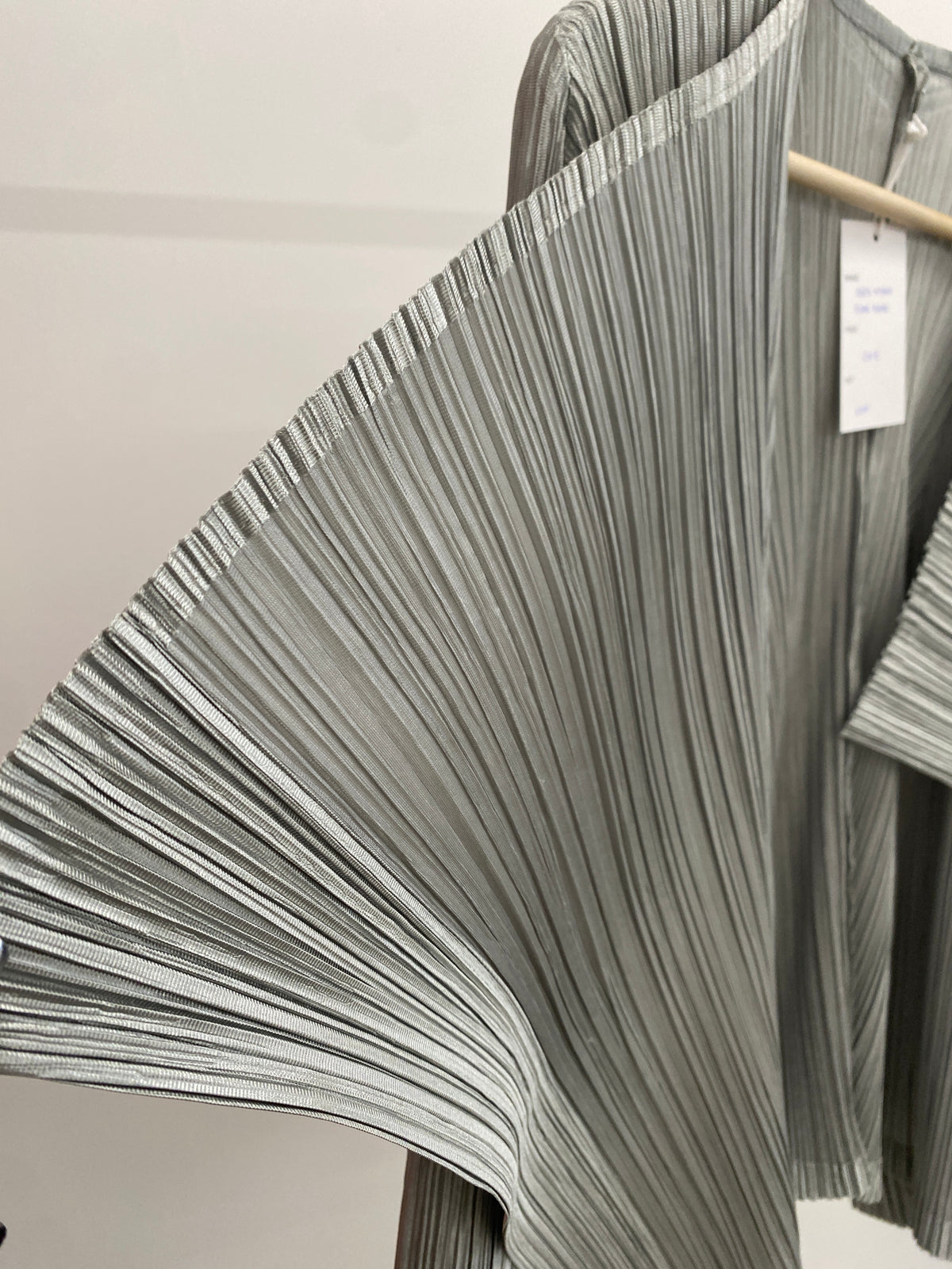 Issey Miyake Pleats Please silver top (L)