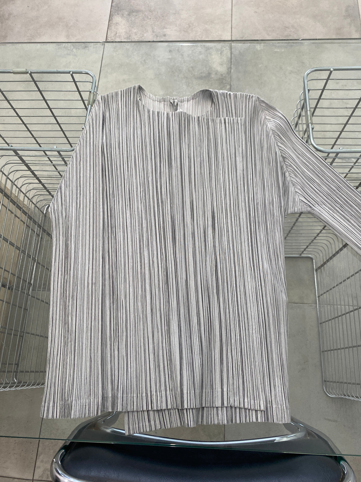 Issey Miyake Pleats Please silver top (L)