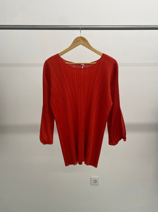 Issey Miyake Pleats Please AW99 red top (M)