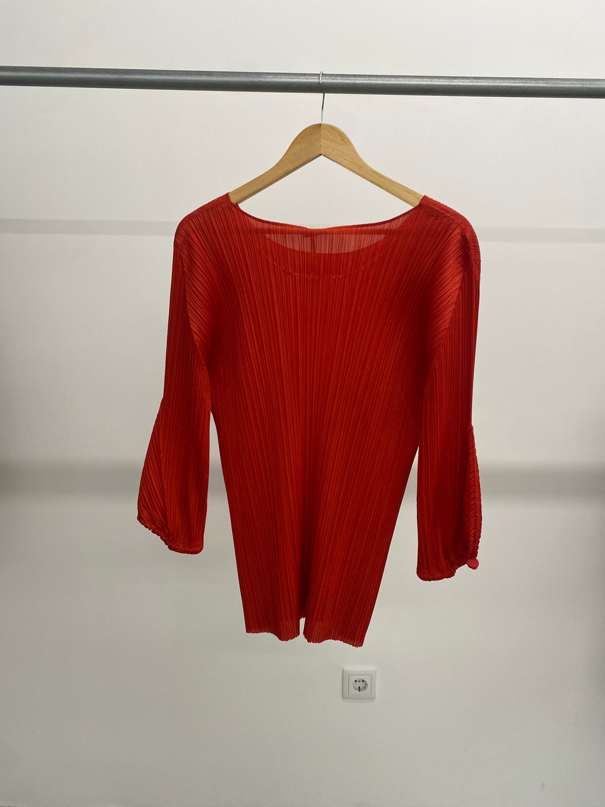 Issey Miyake Pleats Please AW99 red top (M)