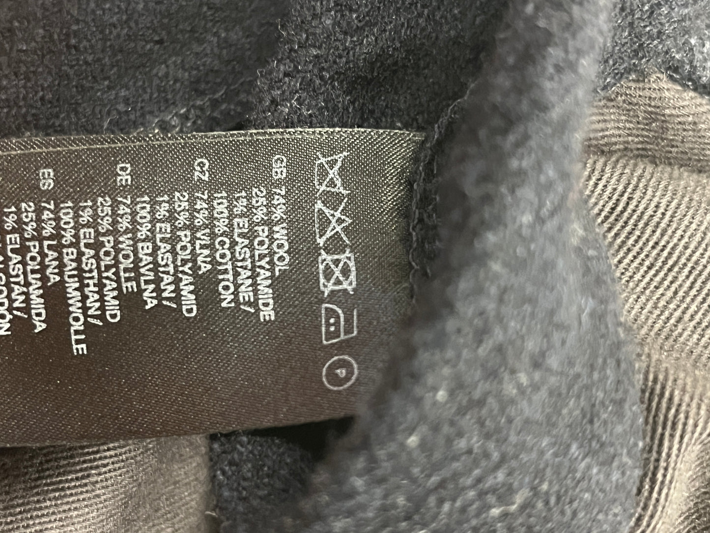 COMME DES GARÇONS black wool skirt (XL)