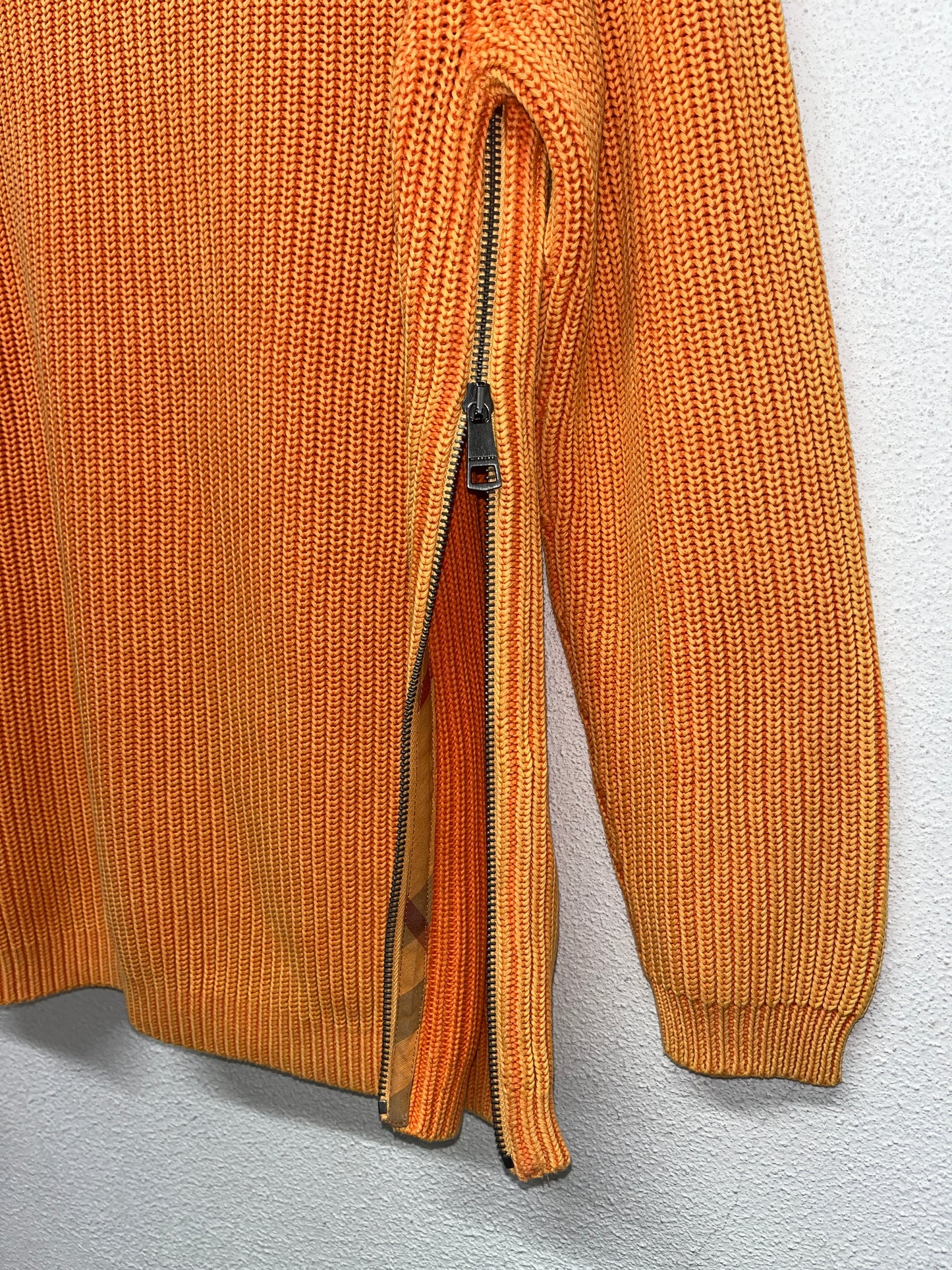 BURBERRY orange cotton sweater with side zipper (M/L)