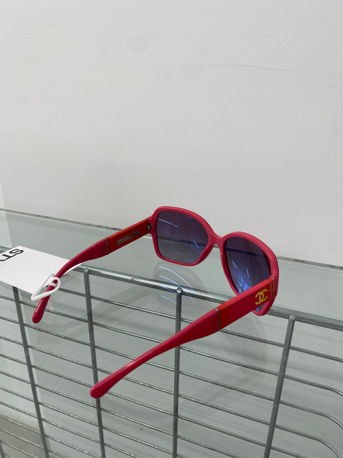 Chanel 2012-13 collection pink sunglasses