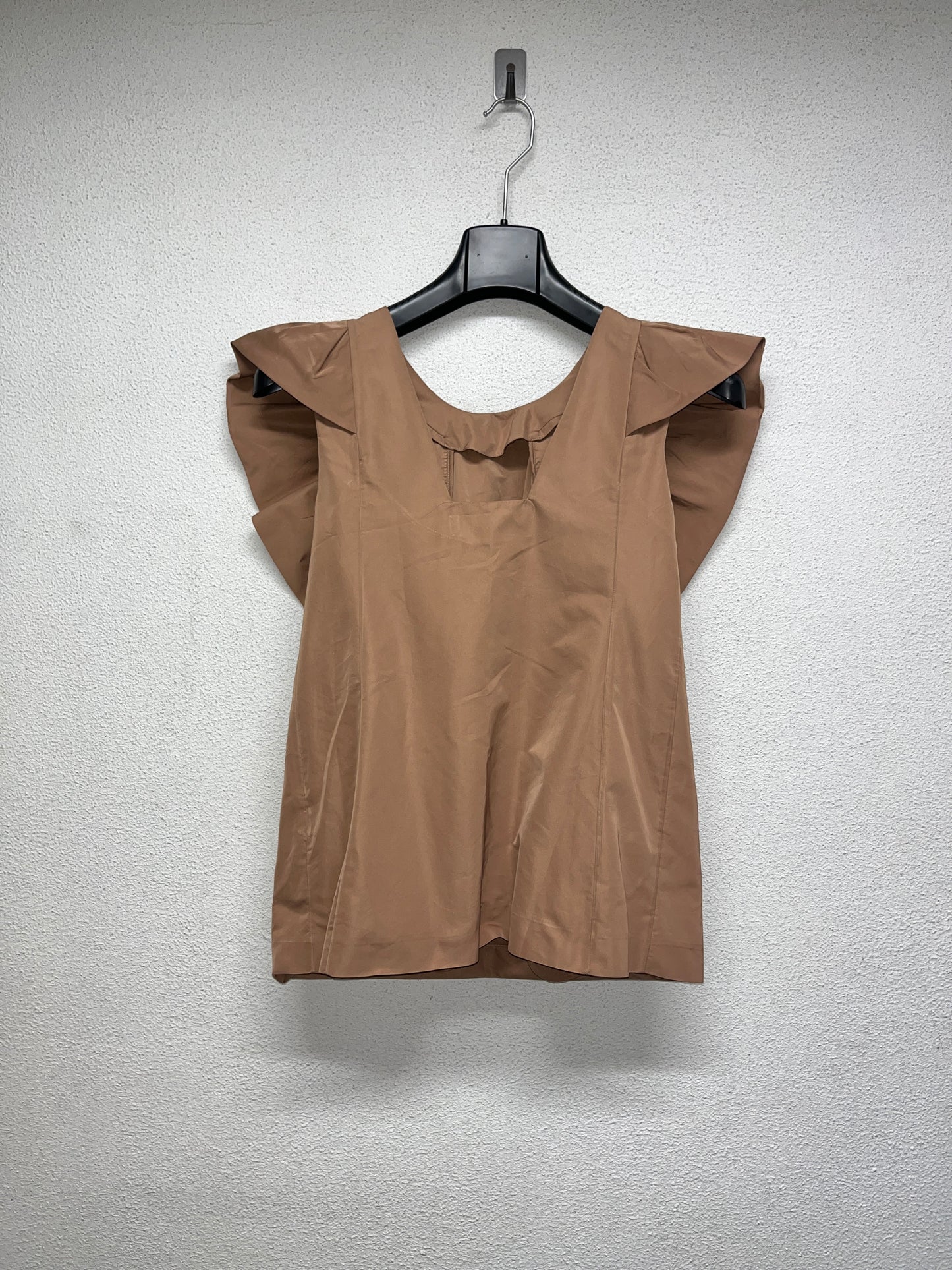 MARNI top with pleated oversized shoulders and pockets on the side (XS)