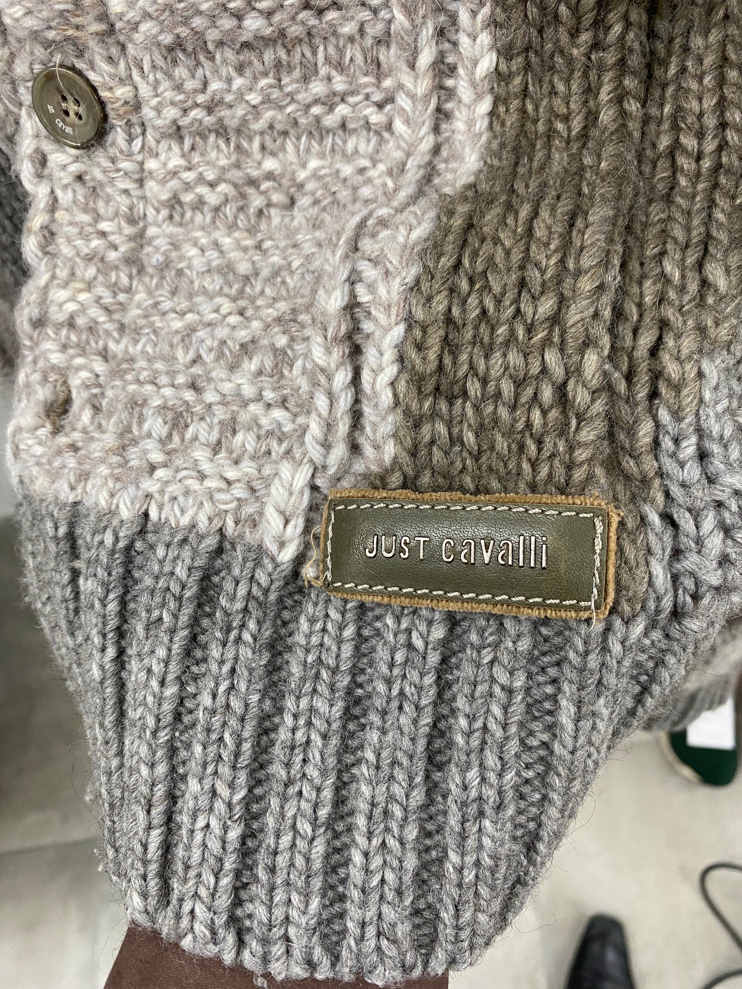 ROBERTO CAVALLI wool cardigan (S/M)