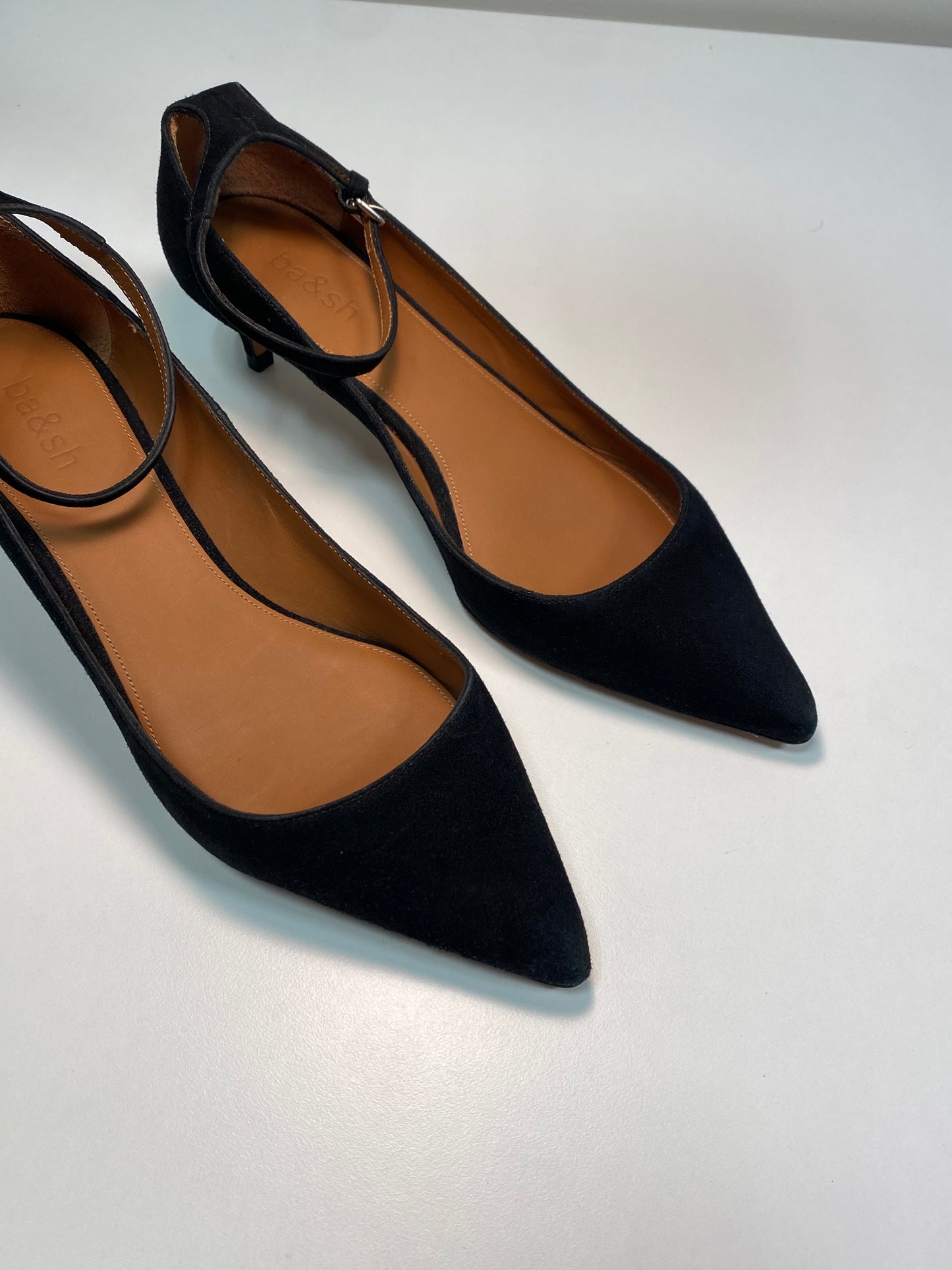 BA&SH black suede kitten heels (38)
