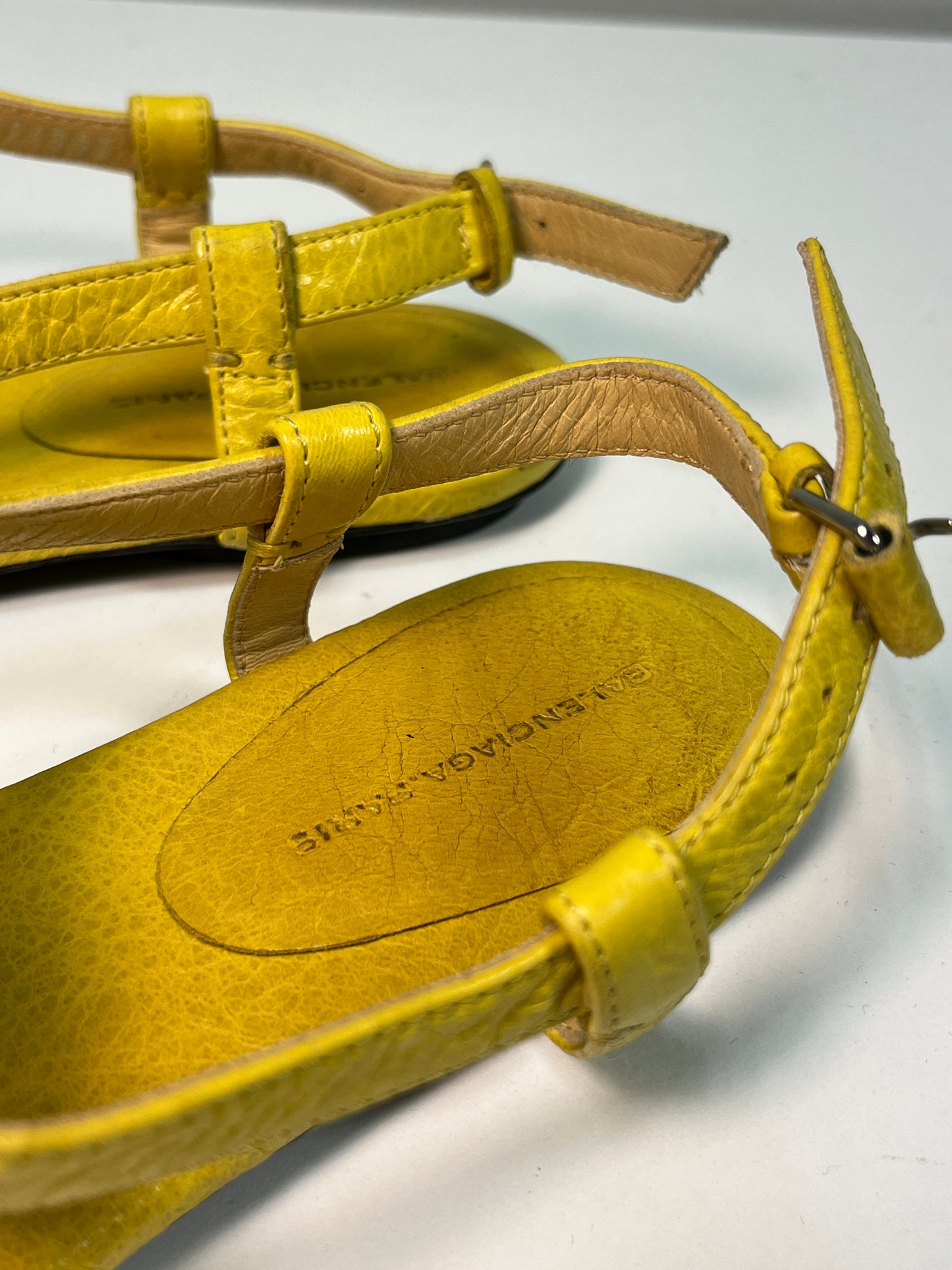 BALENCIAGA yellow leather studded flat sandals (38)
