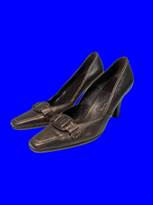 FERRAGAMO leather belted squared toe kitten pumps (39)