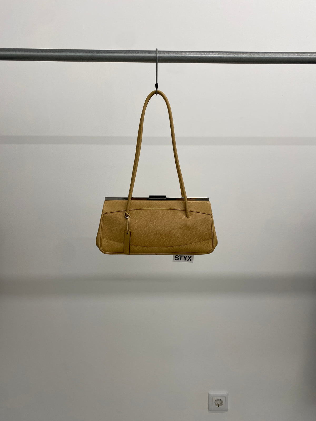 Gucci FW99 by Tom Ford leather shoulder bag