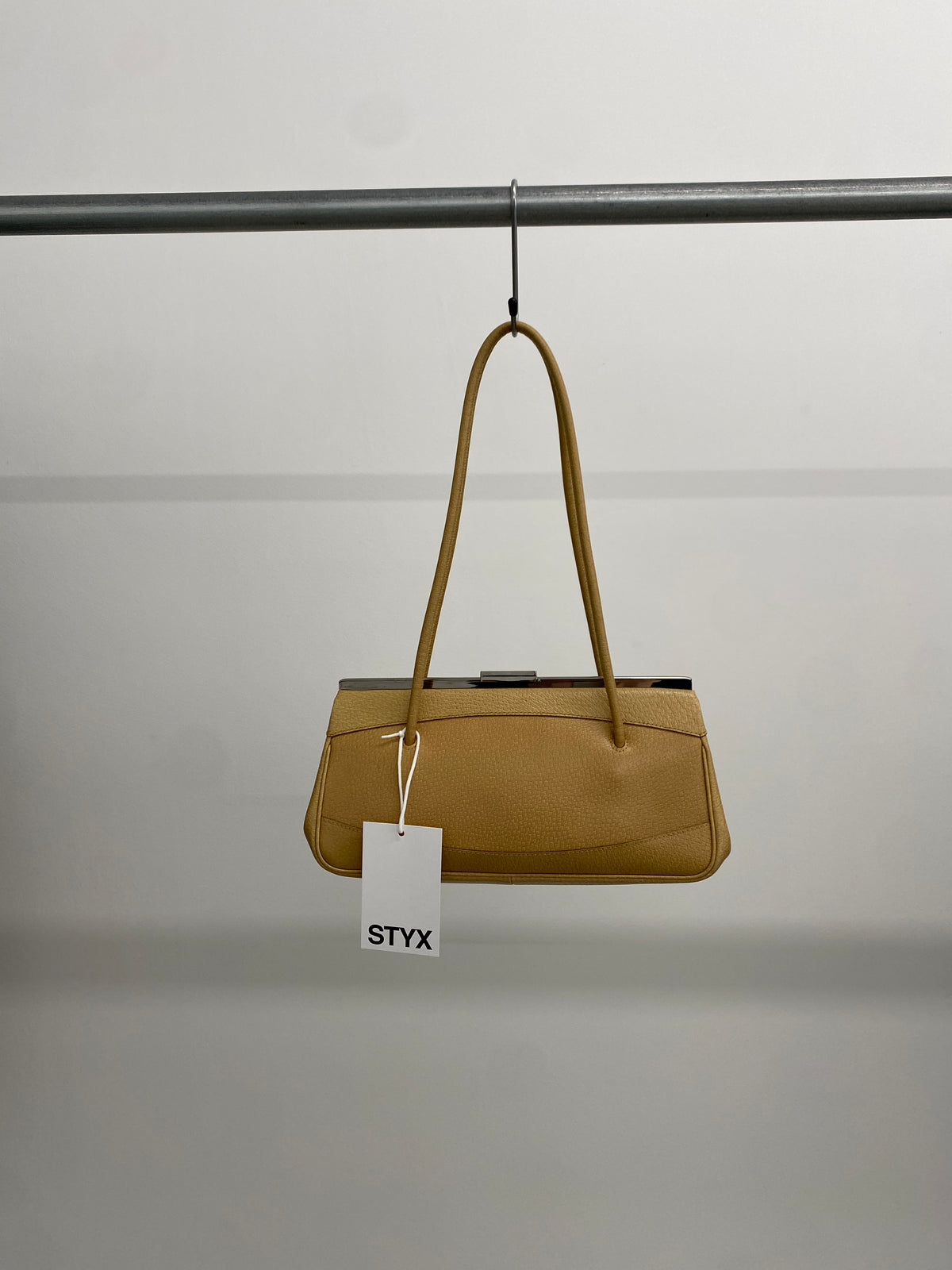 Gucci FW99 by Tom Ford leather shoulder bag
