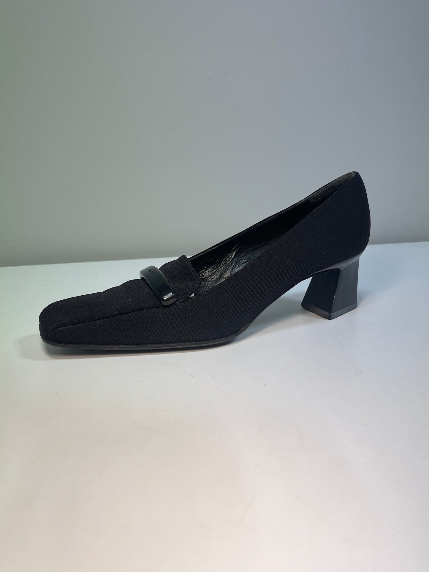 PRADA black squared toe shoes (37)