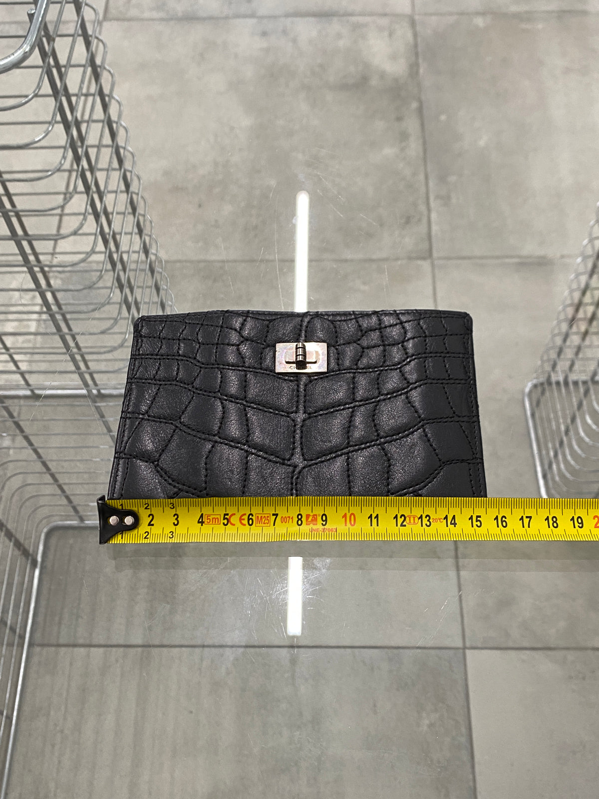 Chanel black crocodile-embossed leather 2.55 card holder