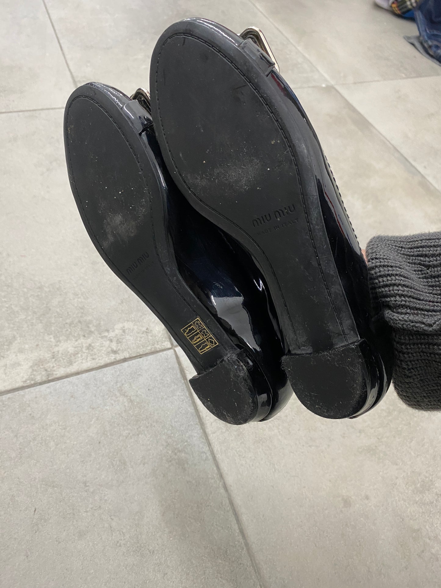 MIU MIU leather ballet flats (36 1/2)
