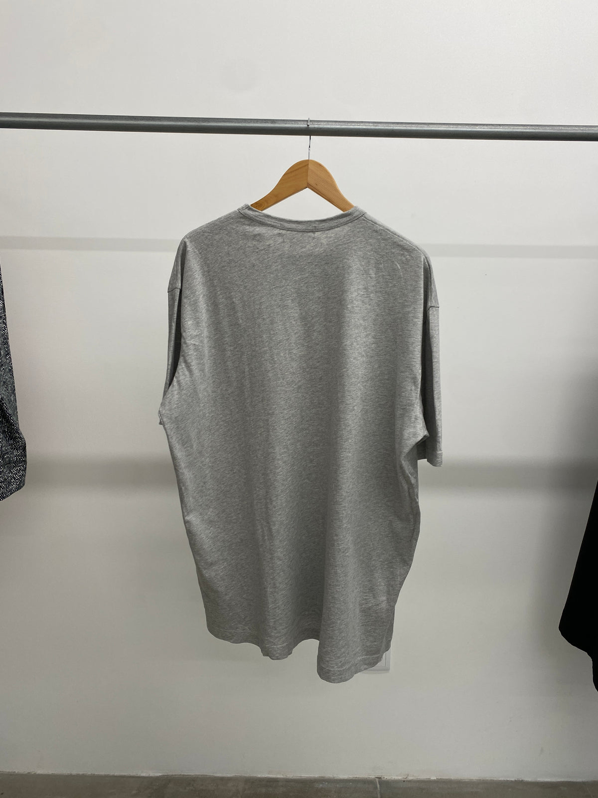 Comme des Garçons grey t-shirt (XL)
