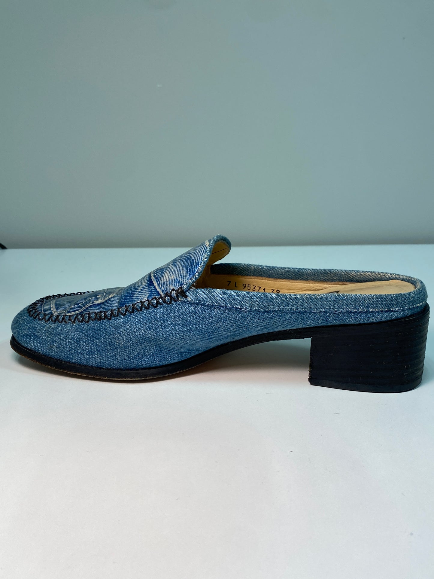 STUART WEITZMAN denim loafer mules (39)