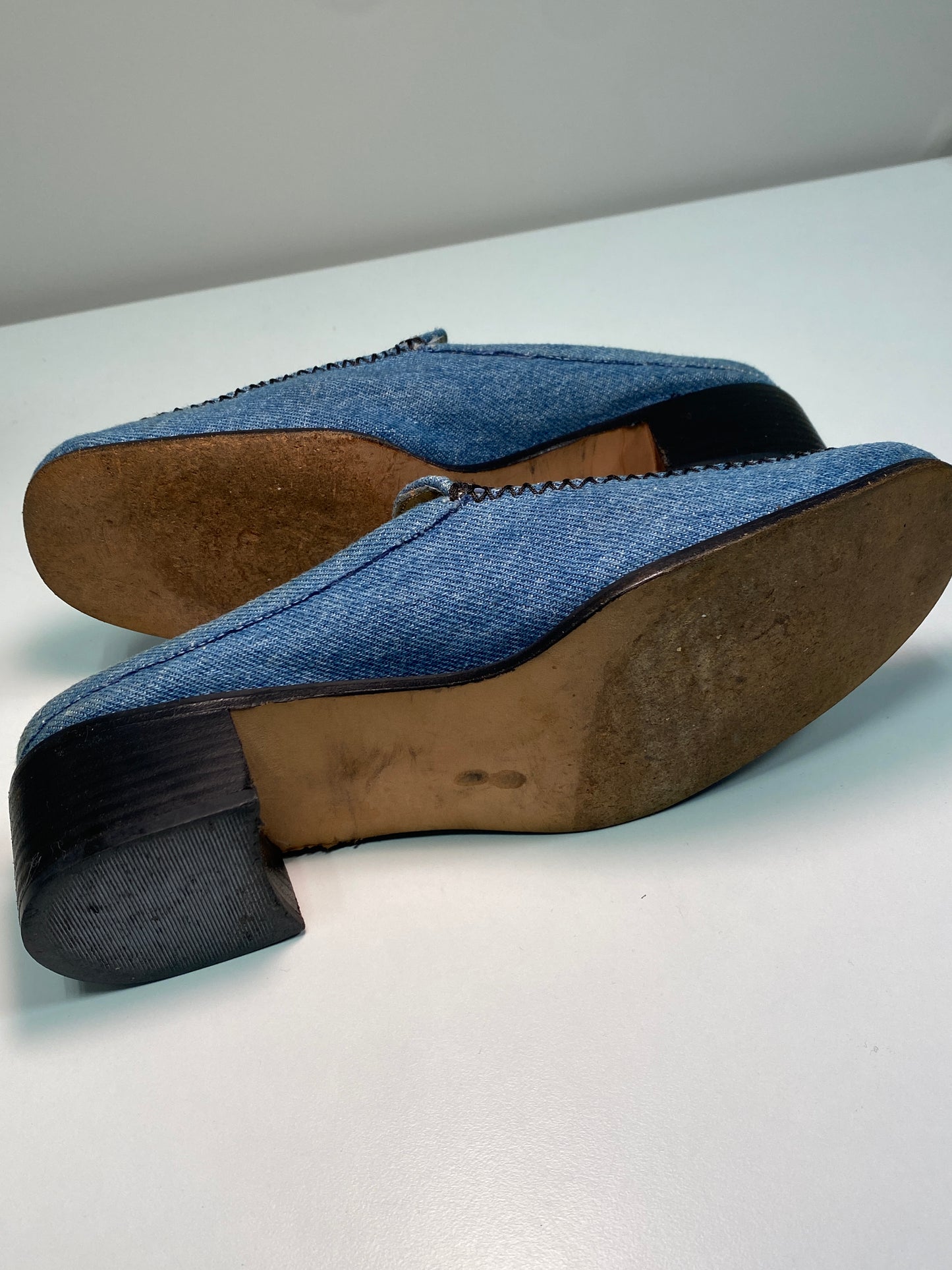 STUART WEITZMAN denim loafer mules (39)